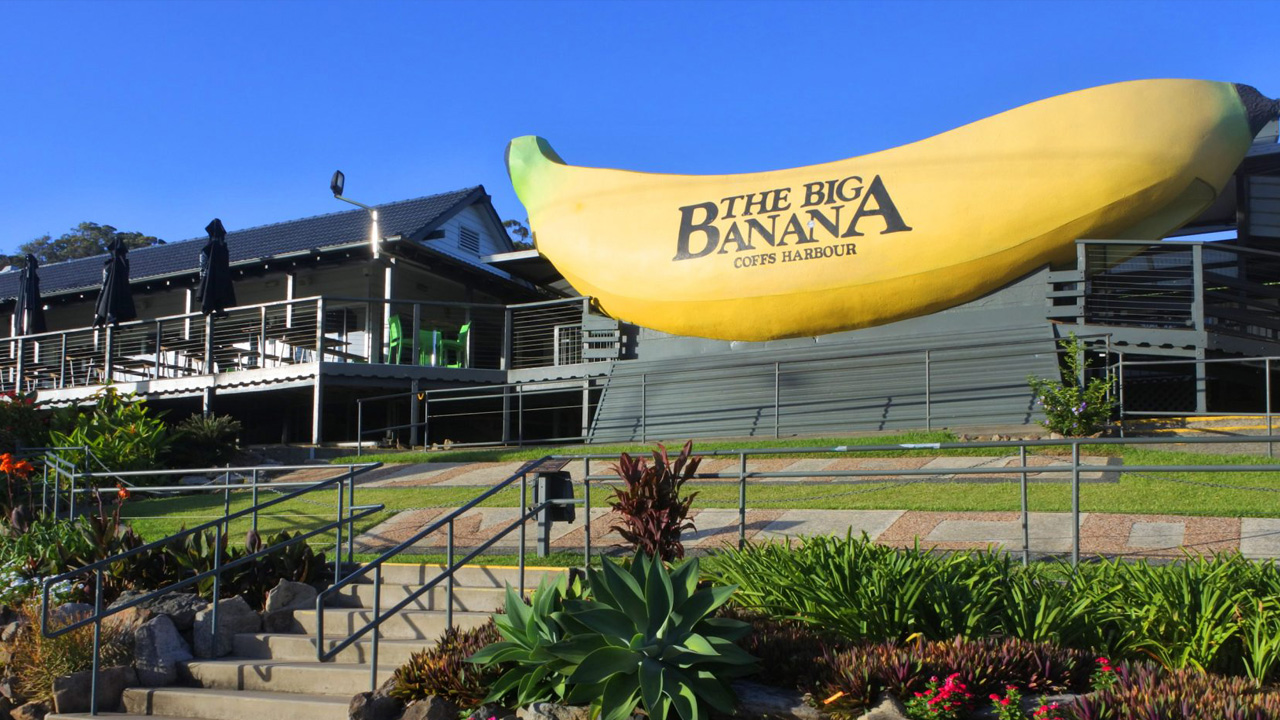 big-banana-entrance